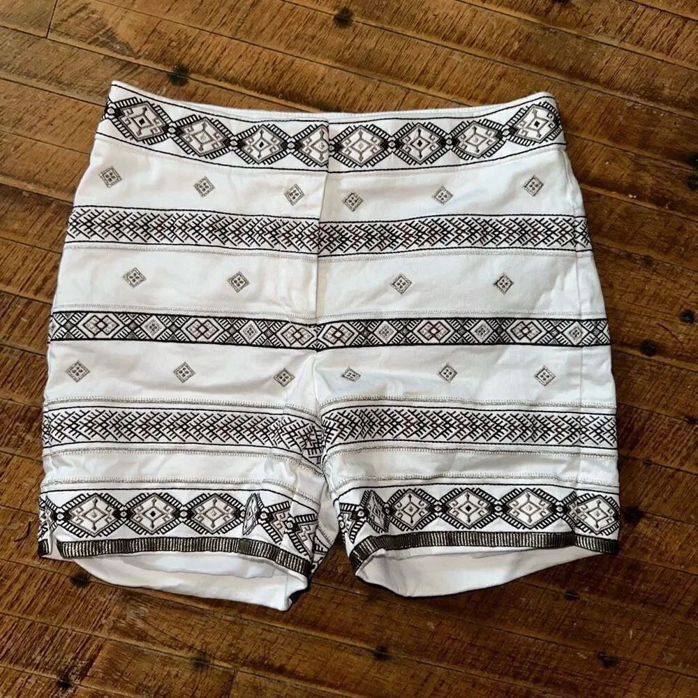 White House Black Market Parisian 00 short shorts